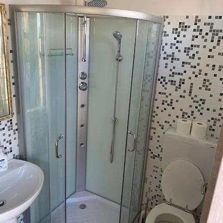 Casa Alighieri 게스트하우스 몬탈토 우푸고